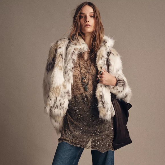 NWT Zara ZW COLLECTION FAUX FUR SHORT COAT - Picture 2 of 13